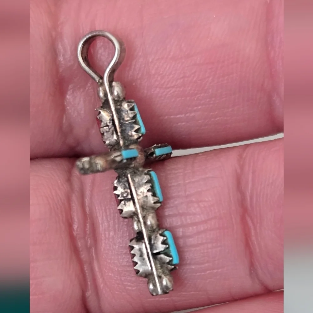 Vtg Zuni 925 Sterling Turqouise And Coral Cross Pendant